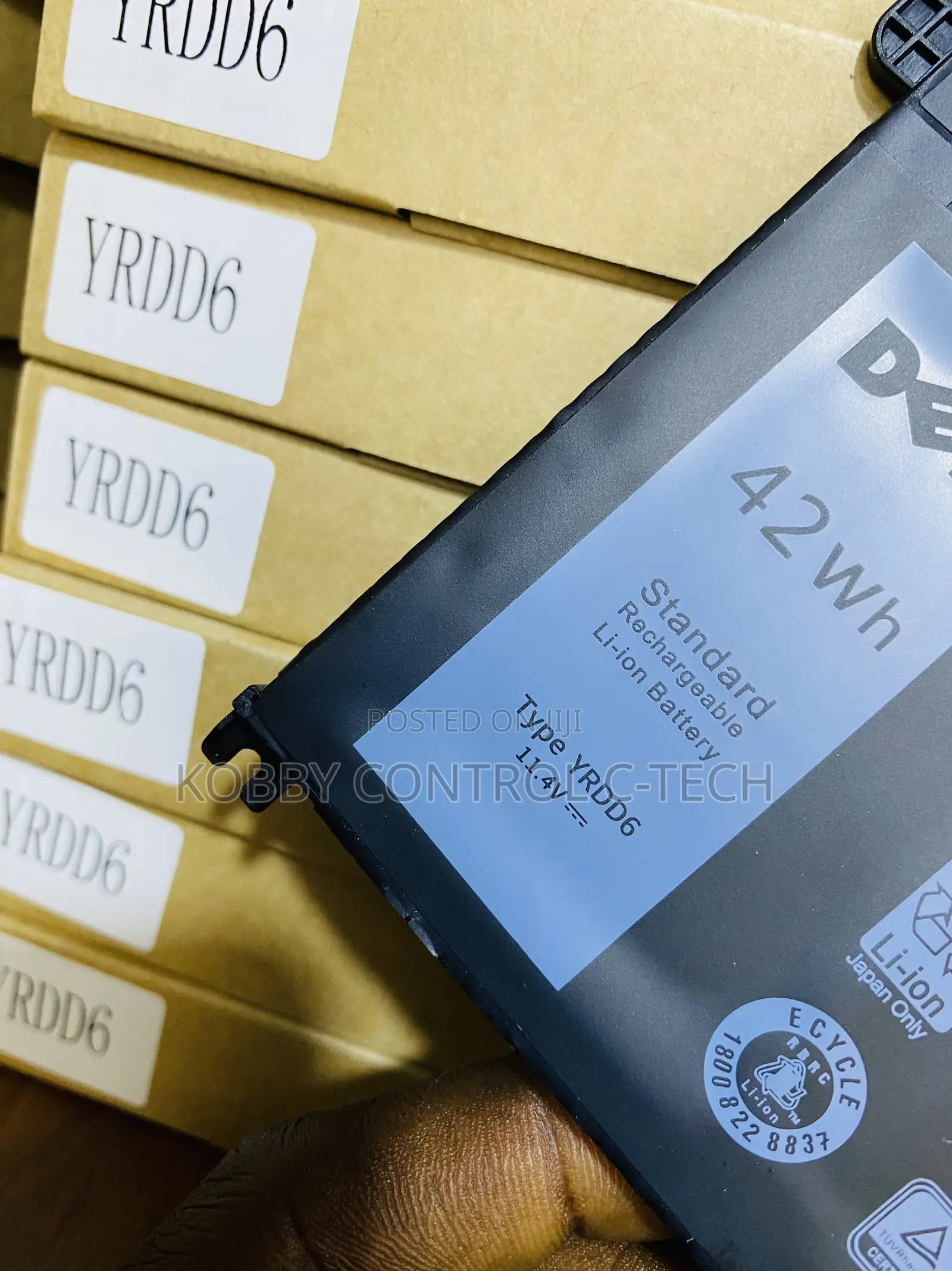Yrdd6 Dell Original Inbuilt Laptop Battery
