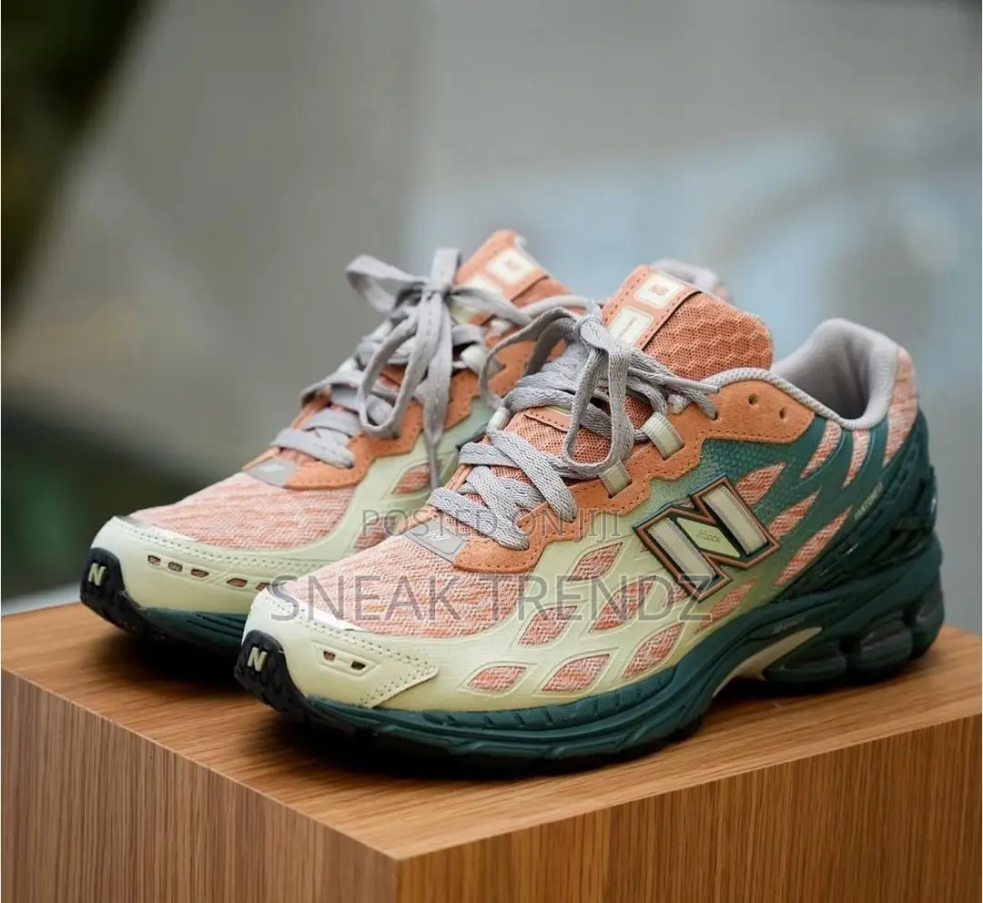 New Balance 740 Orange Amry Green