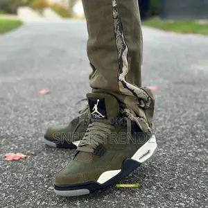 Air Jordan R4 Og Amry Green Black N White