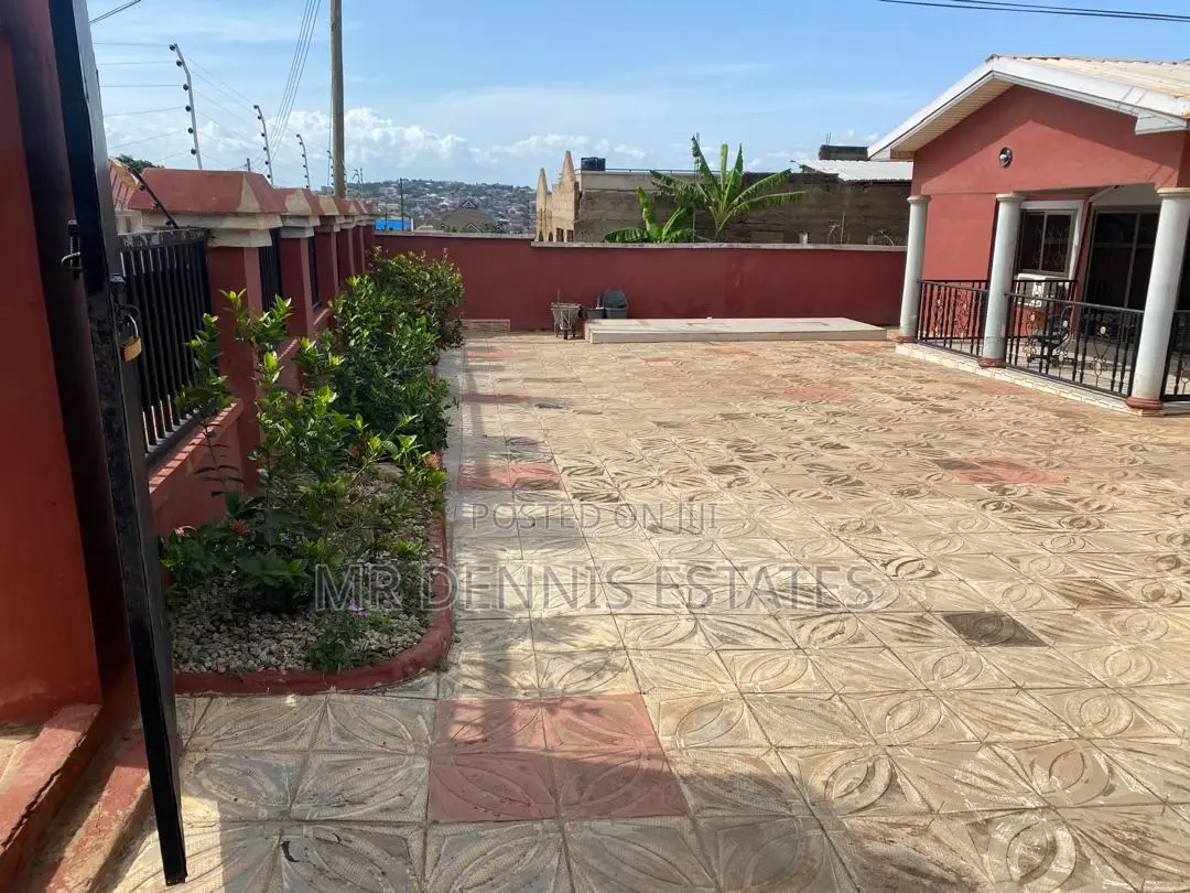 5bdrm House in Mr Dennis Estates, West Hills Mall Area for rent