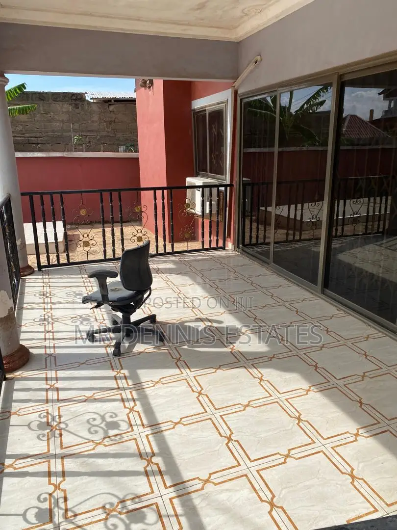 5bdrm House in Mr Dennis Estates, West Hills Mall Area for rent