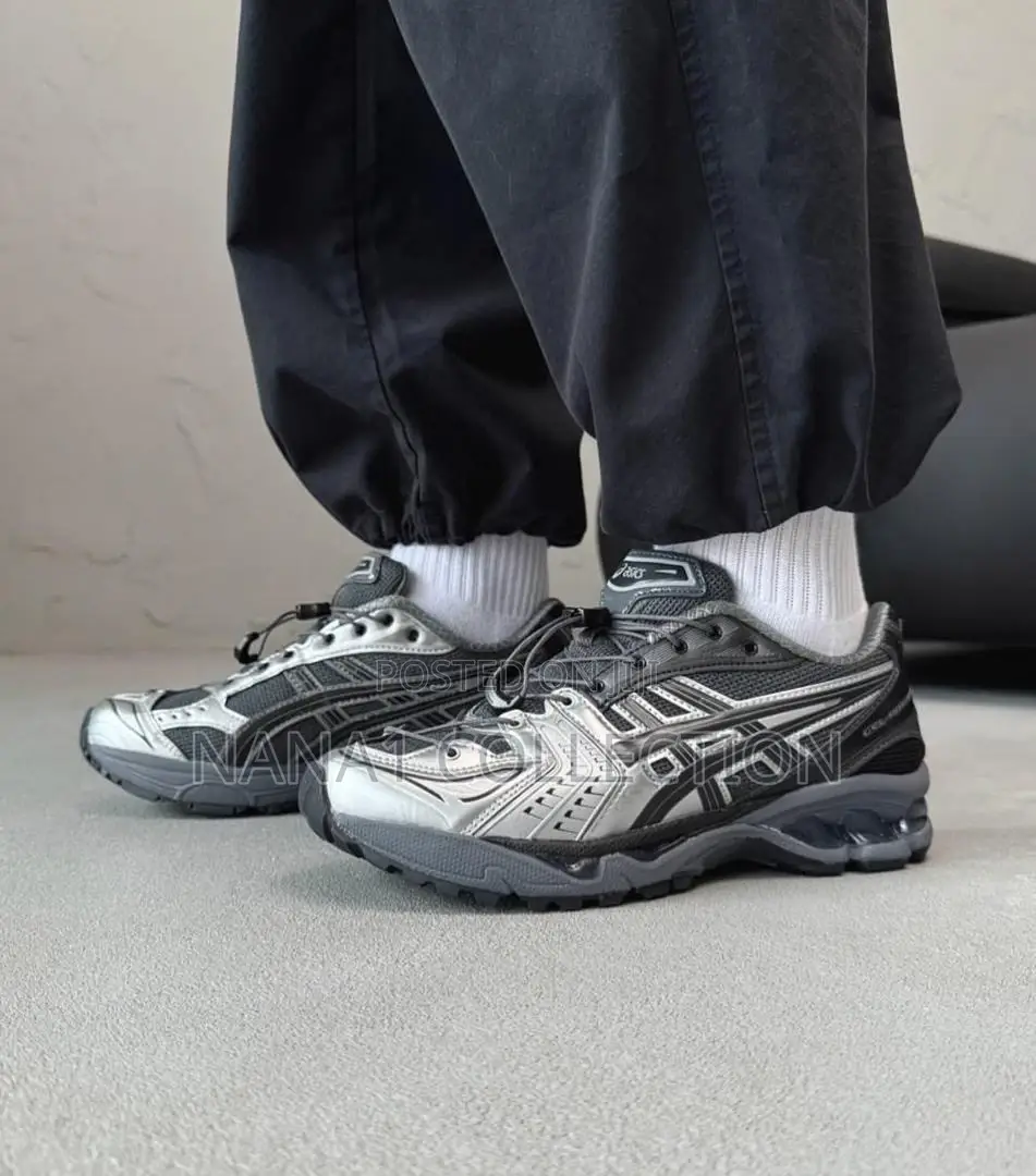 Asics Gel-Kayano 14 Black/Grey Sneakers