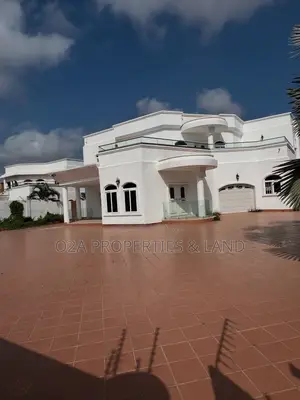 5bdrm House in East Legon, Bawaleshie for sale