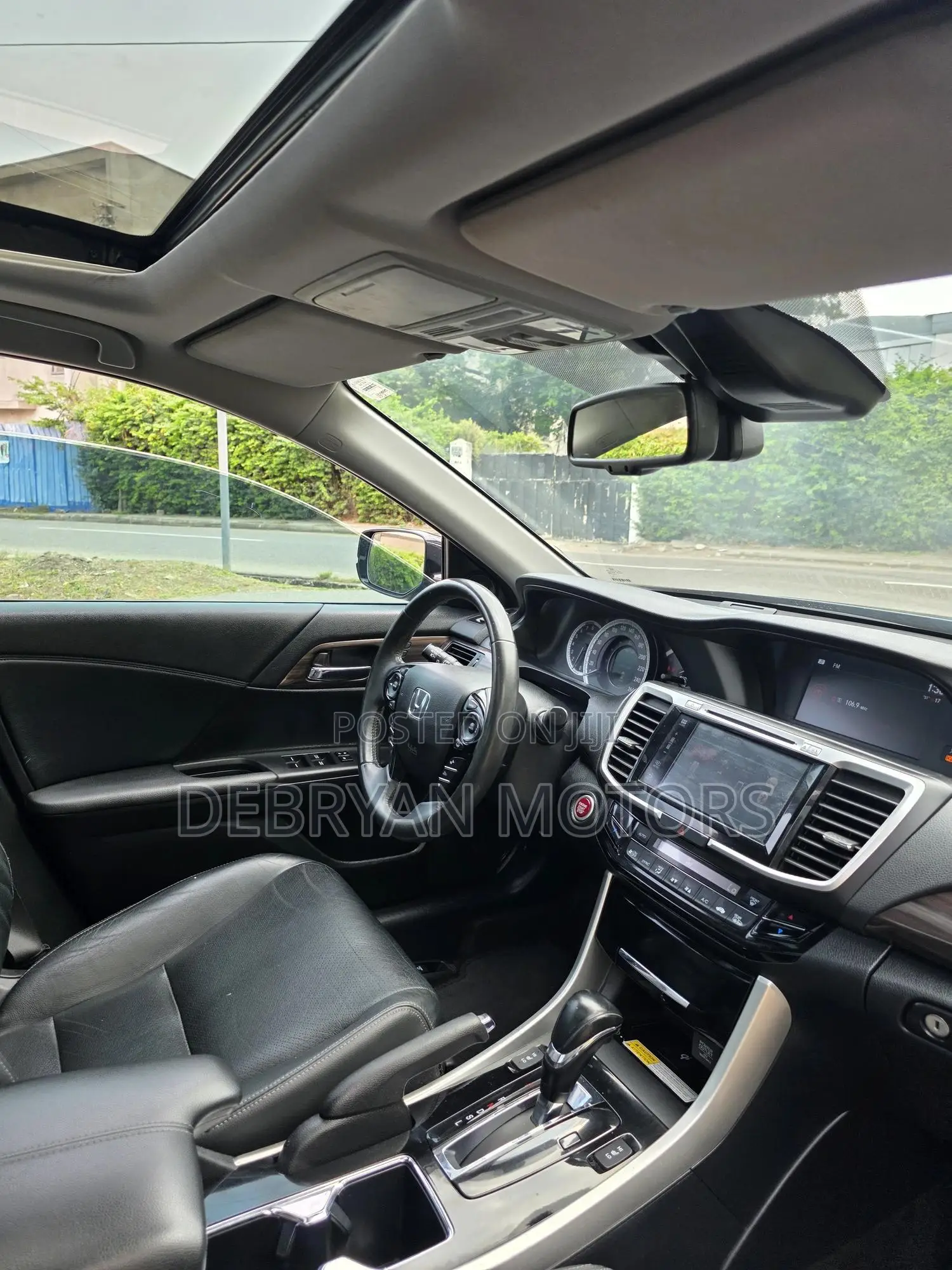 Honda Accord Touring 4dr Sedan FWD (3.5L 6cyl 6A) 2016 Black