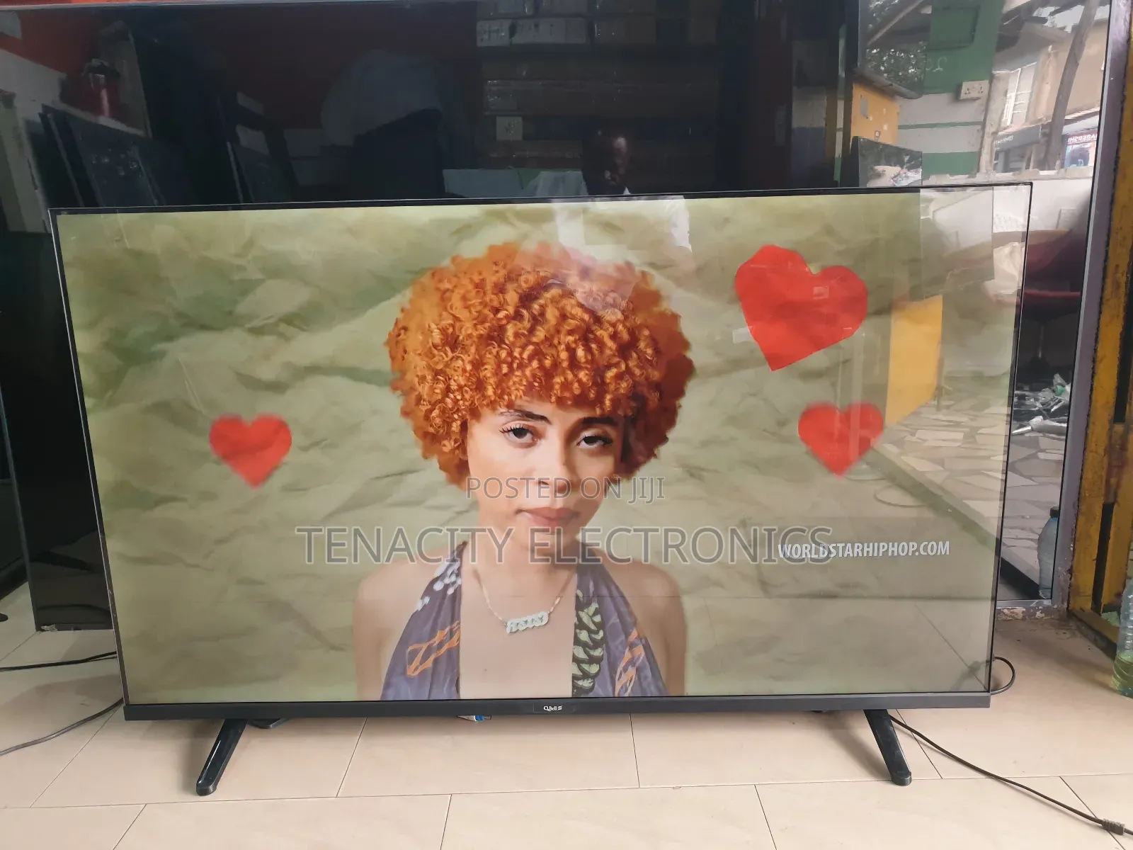 Q.Bell 55"Uhd HDR Smart Edgless Satellite Tv
