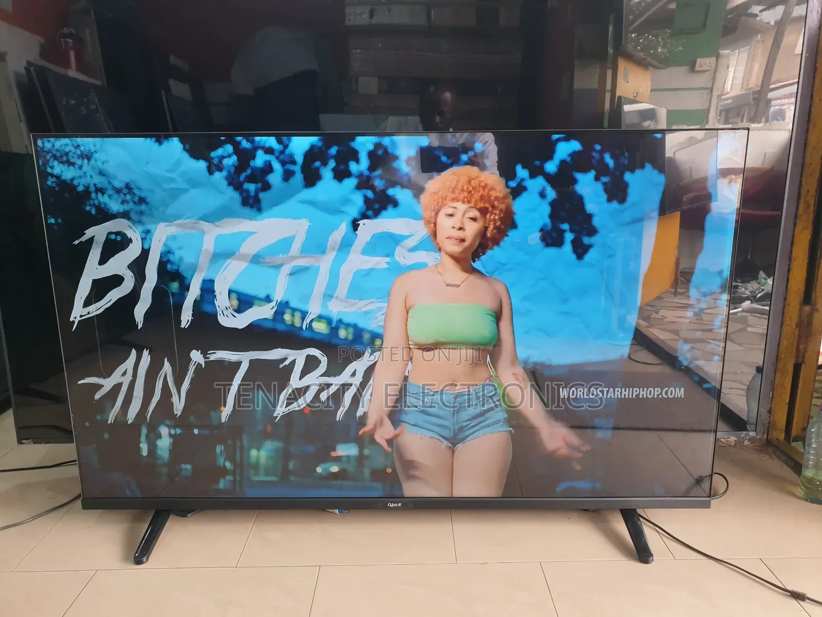 Q.Bell 55"Uhd HDR Smart Edgless Satellite Tv