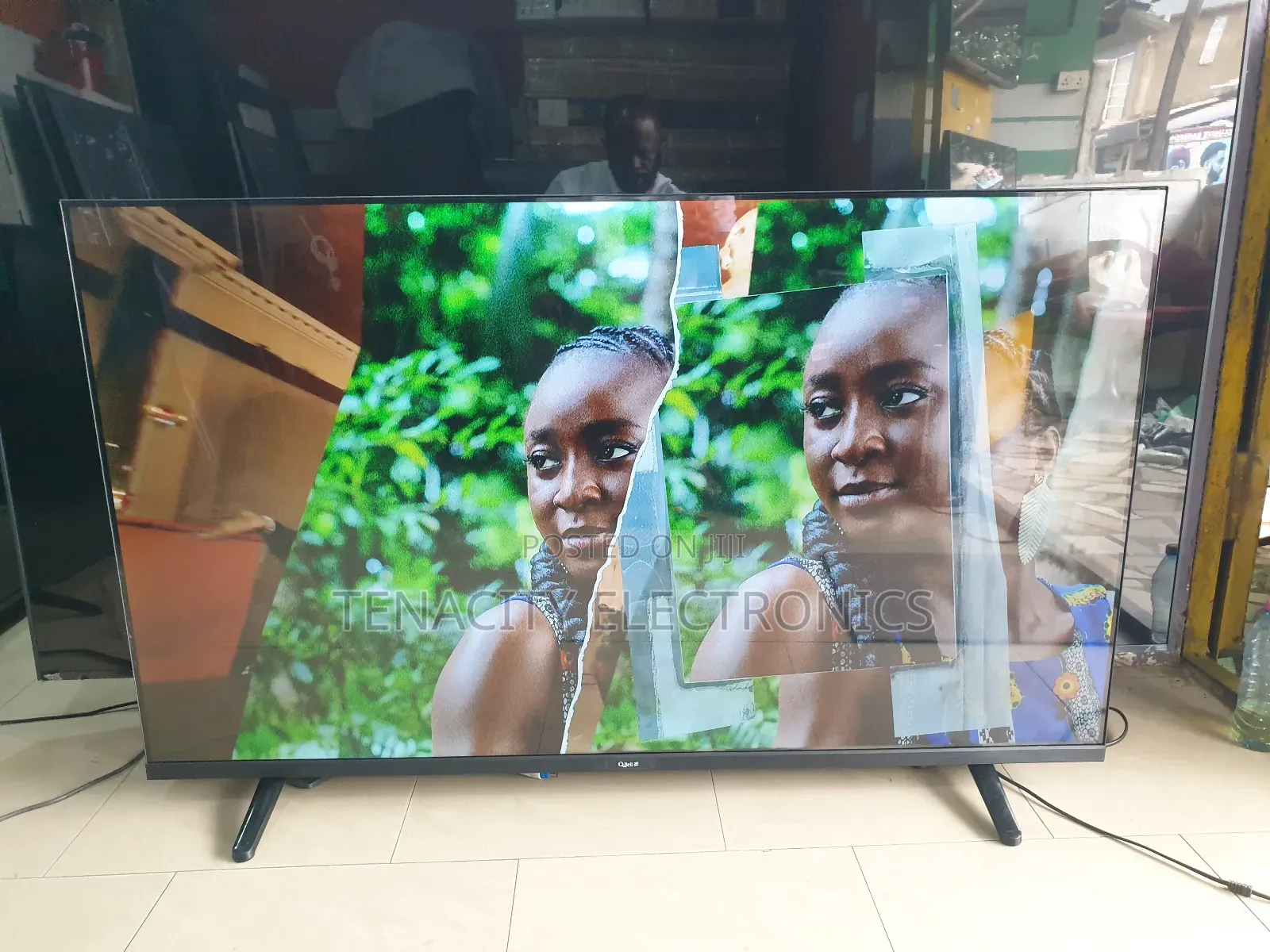 Q.Bell 55"Uhd HDR Smart Edgless Satellite Tv