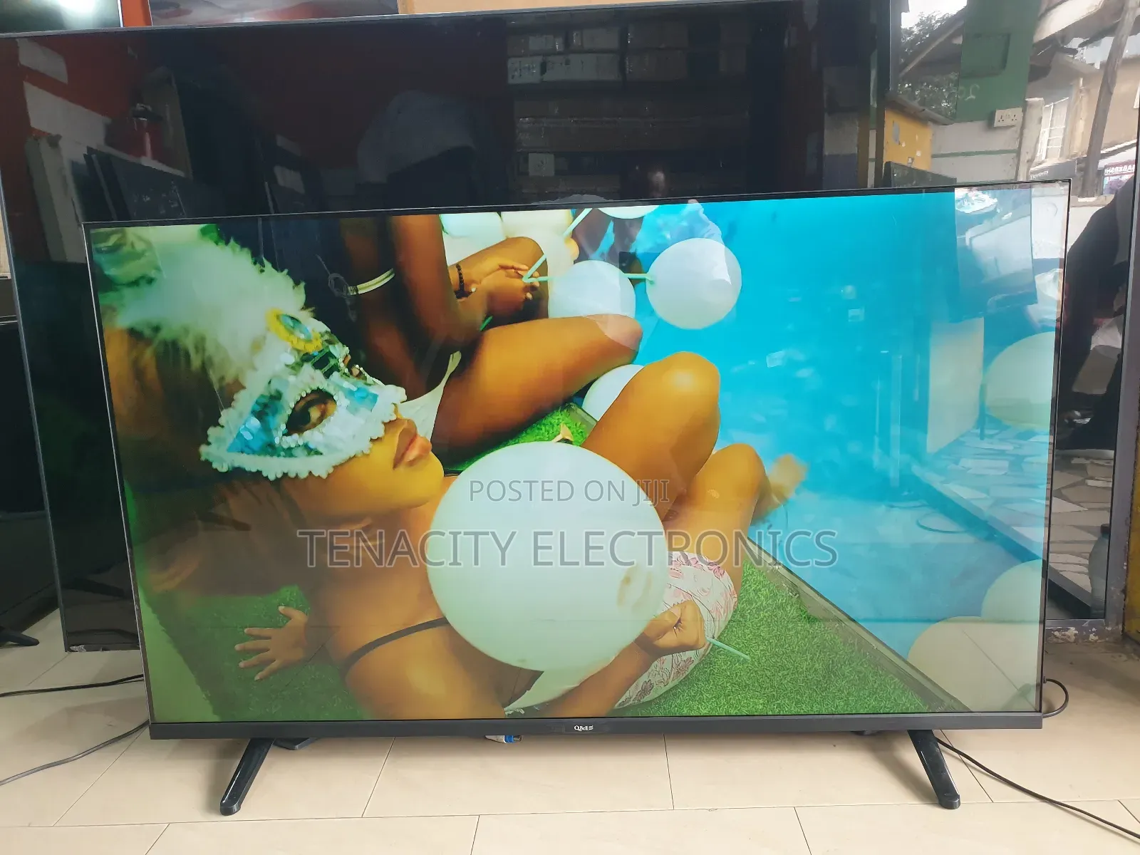 Q.Bell 55"Uhd HDR Smart Edgless Satellite Tv