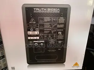 Behringer Truth B1030a Active 2-way Studio Monitor,5.25” Kevlar Woofer