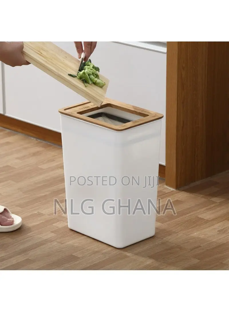 7.5l Bamboo Lid Plastic Trash Can Minimalist Living Room. Tvx26573