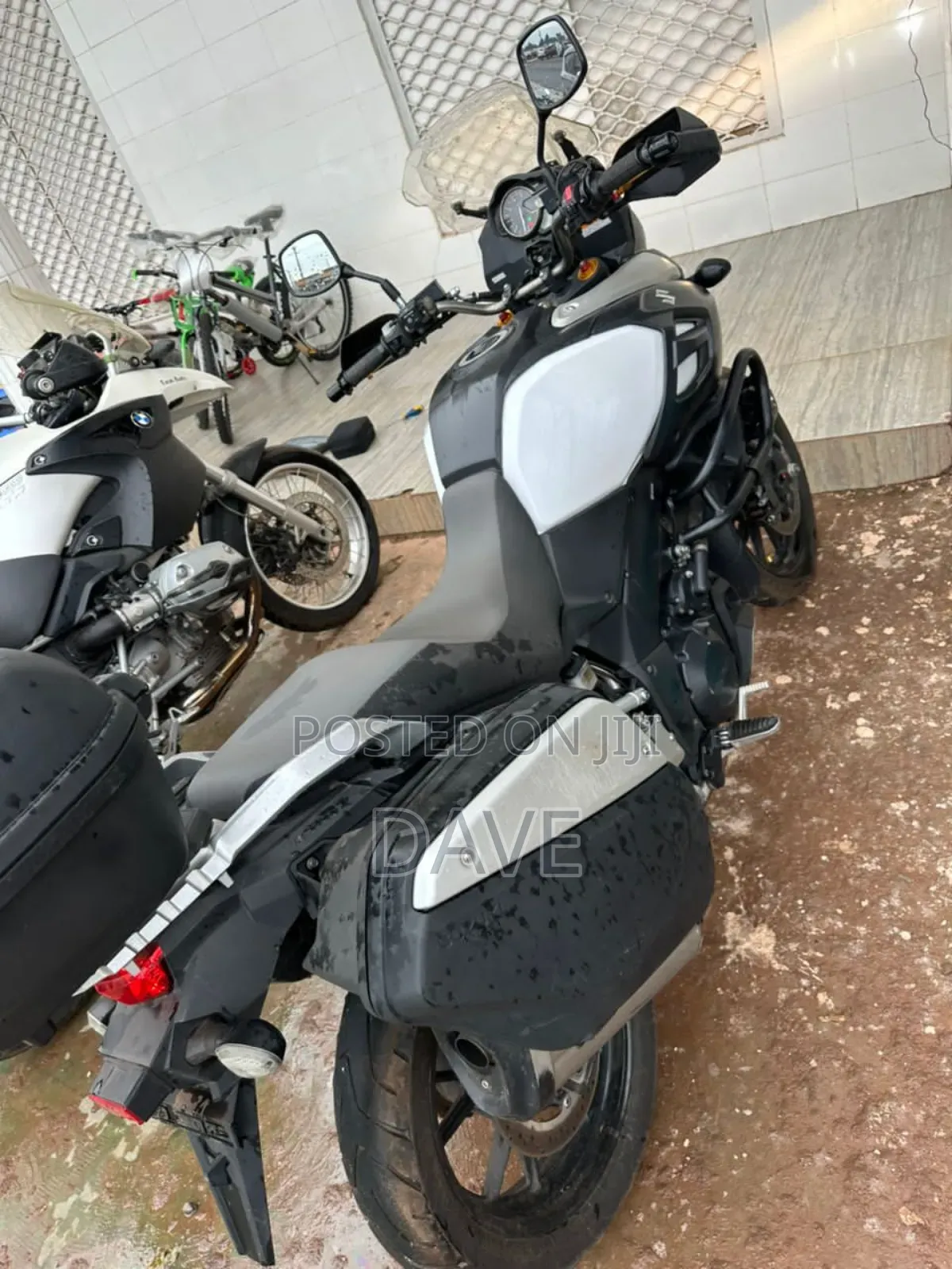 BMW FGS 2017 Silver