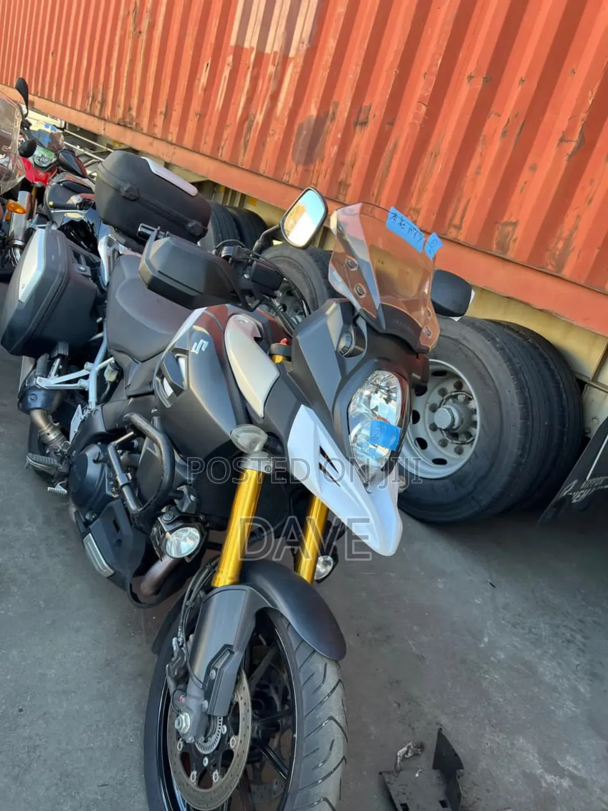 BMW FGS 2017 Silver