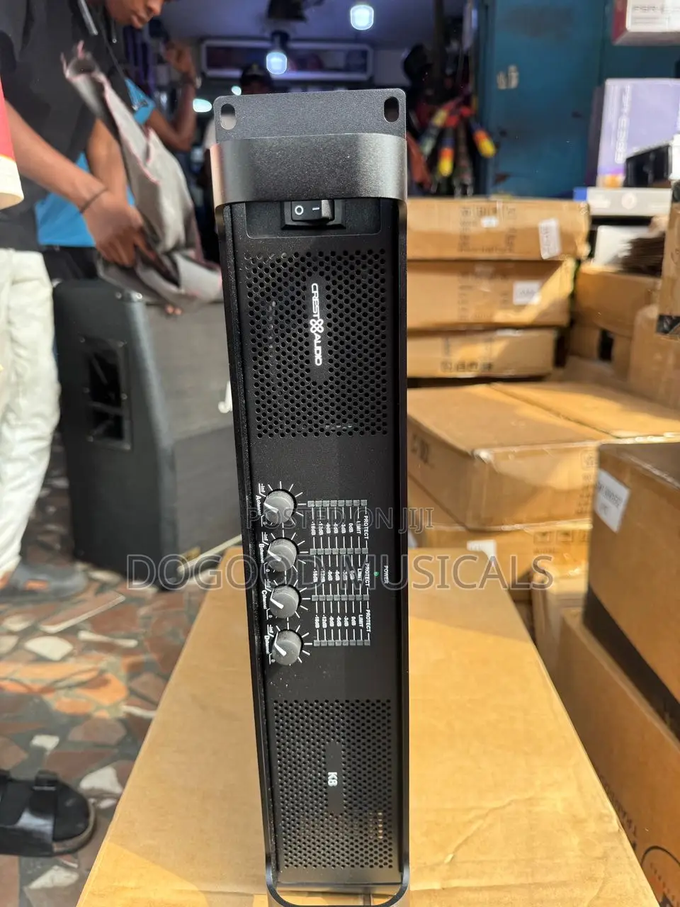 Crest-audio K8 4-channel 8000watt Power Amplifier