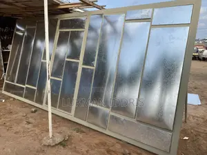 Metal Gate