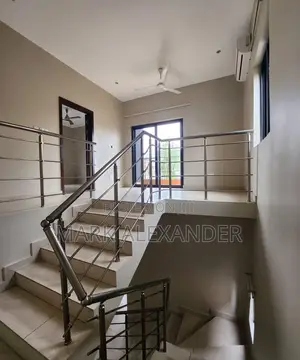 Furnished 3bdrm Apartment in Madina for sale
