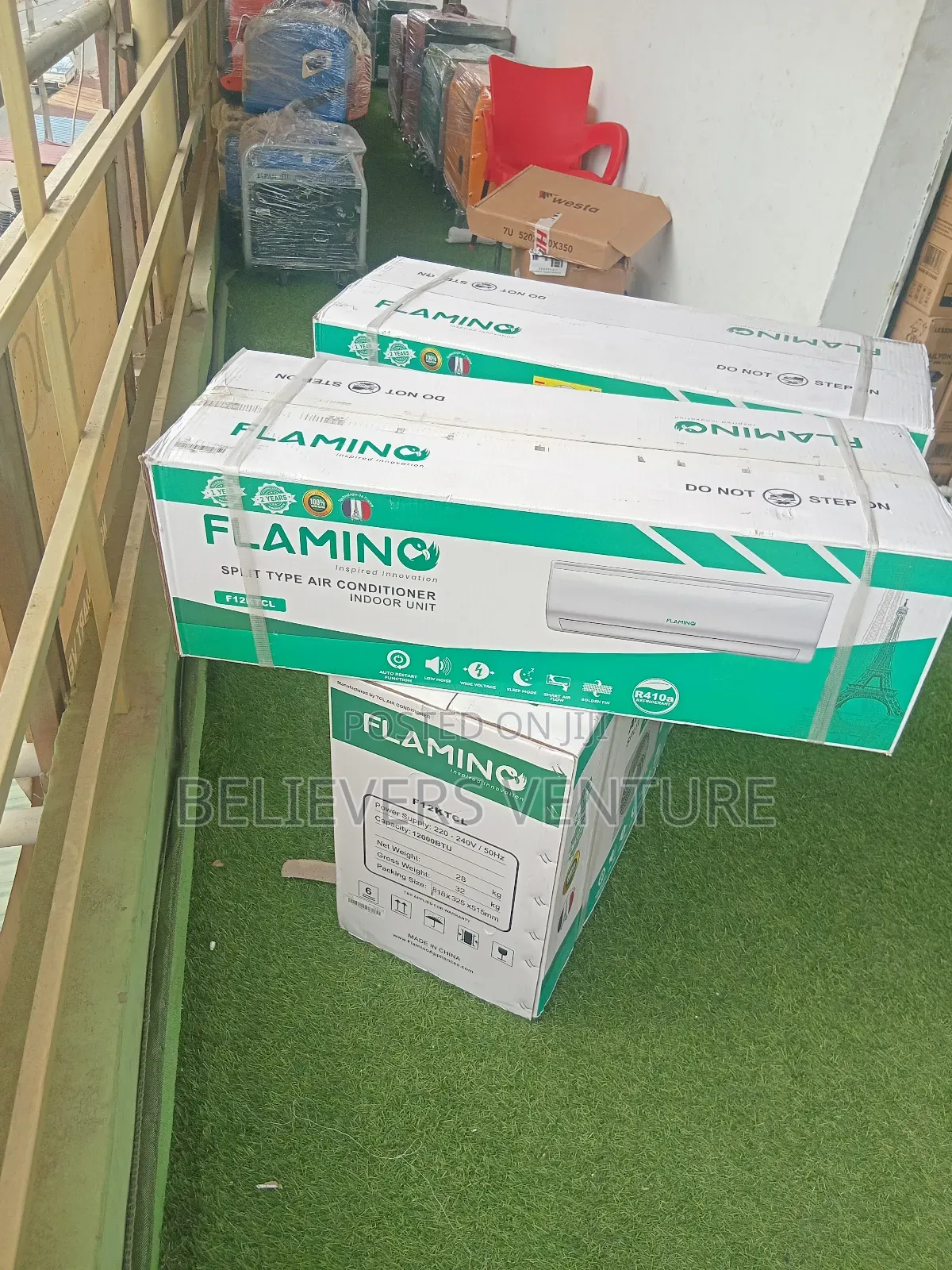 Fast Cooling Flamino Air Conditioner 1.5hp Simple to Control and Use