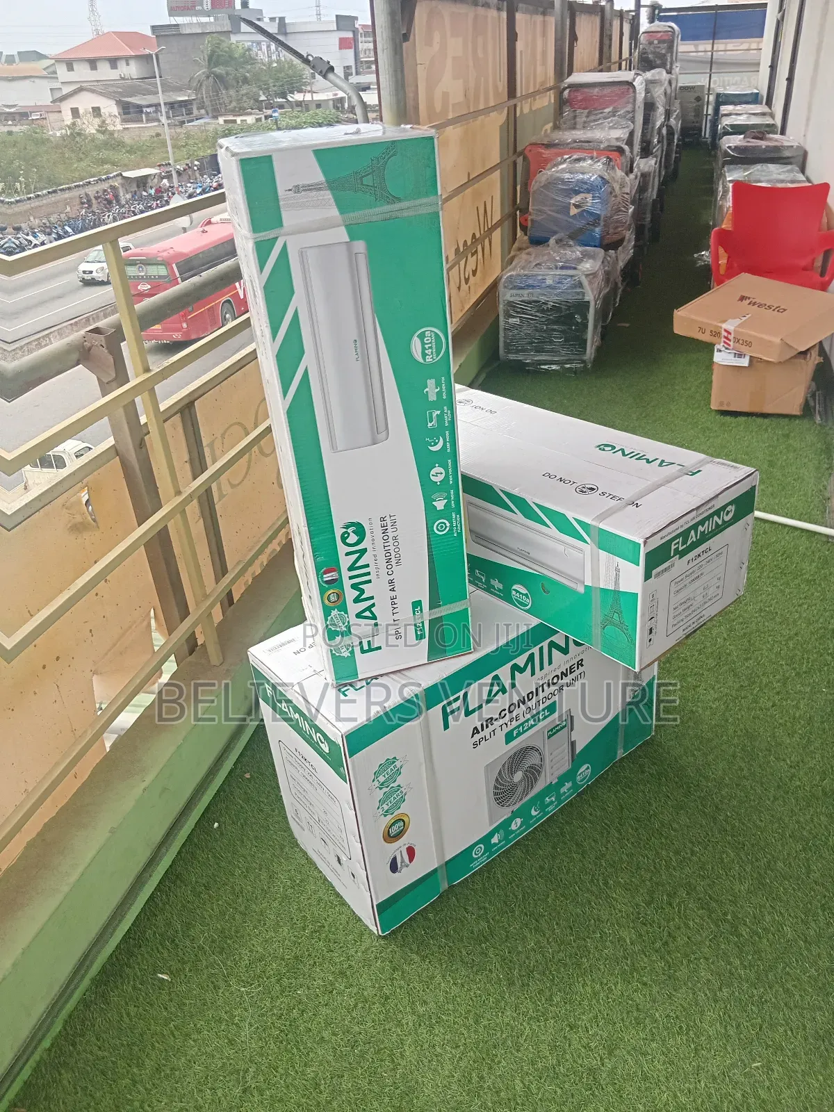 Flamino Inspired Air Conditioner 1.5hp Split Type and Quiet Cooling