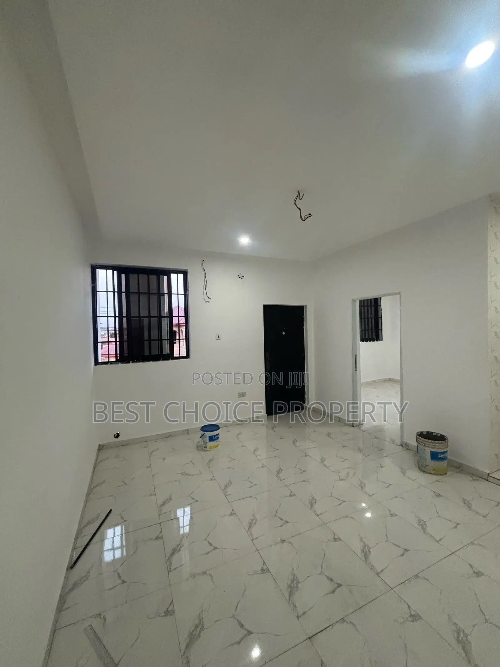 Chamber and Hall Sc for Rent at Adenta New Legon