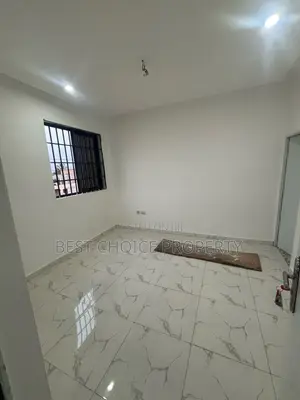 Chamber and Hall Sc for Rent at Adenta New Legon