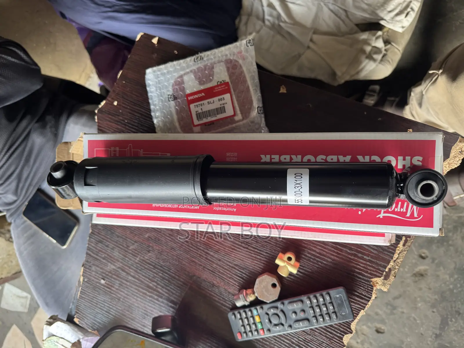 Hyundai Elantra:2012 to 2016 Back Shocks Absorbers