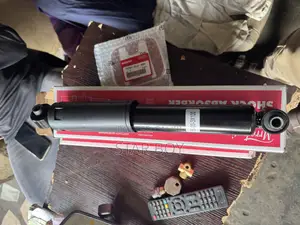Hyundai Elantra:2012 to 2016 Back Shocks Absorbers