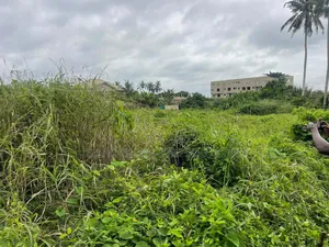 A Plot Fr Sale at Apowah