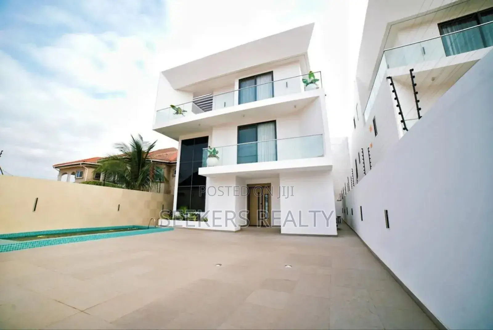 Furnished 4bdrm House in Seekers Realty, Accra Metropolitan for sale