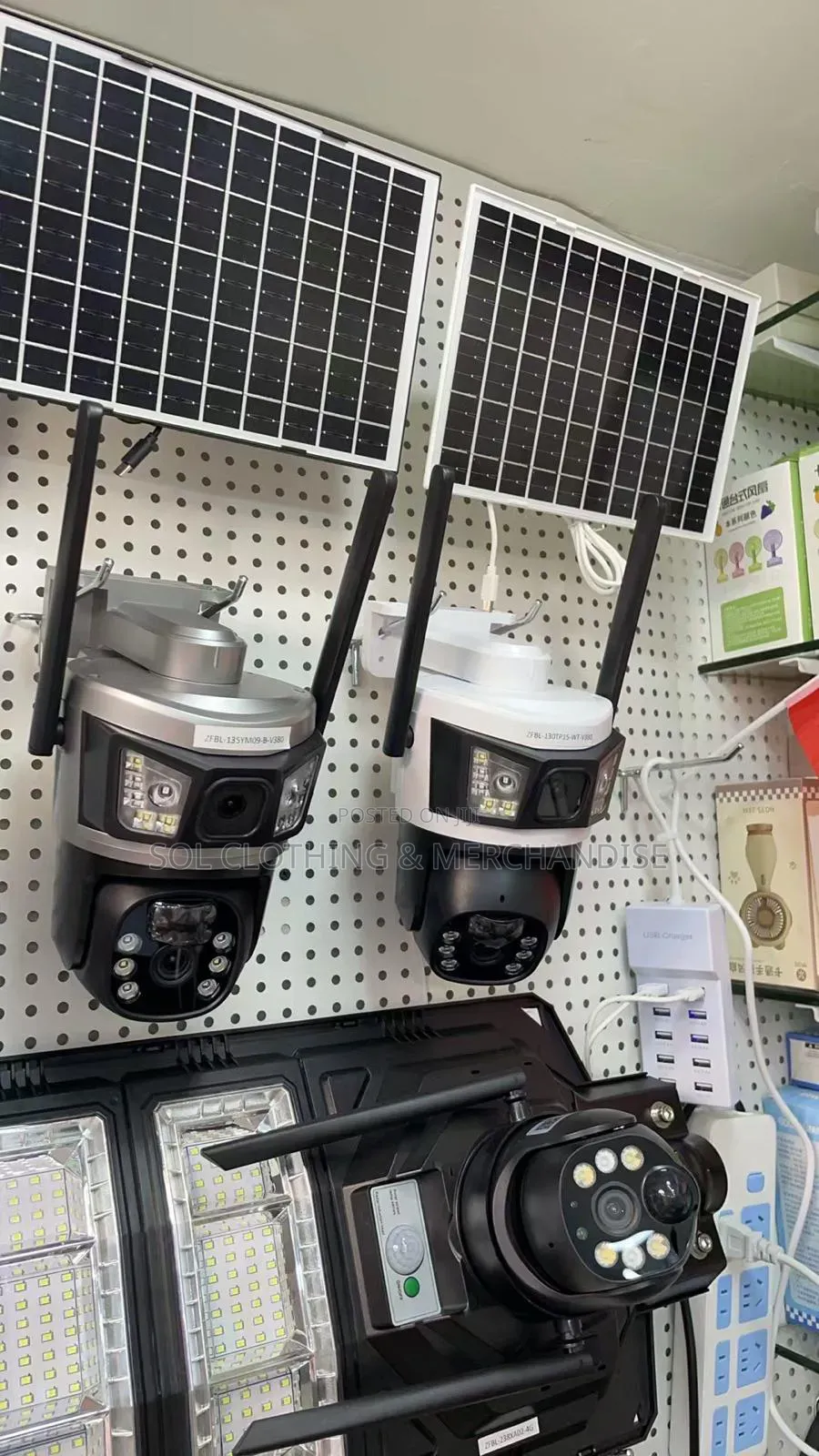 Ai Solar Camera 2in1