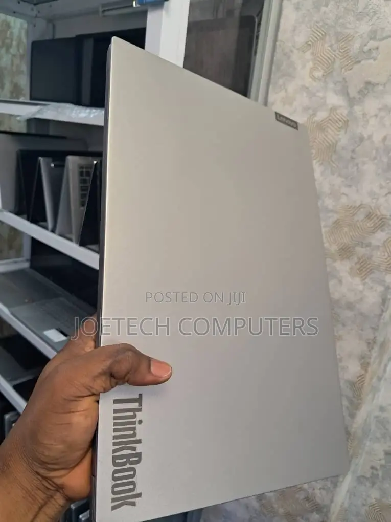 Laptop Lenovo ThinkBook 15 8GB Intel Core i7 HDD+SSD 256GB