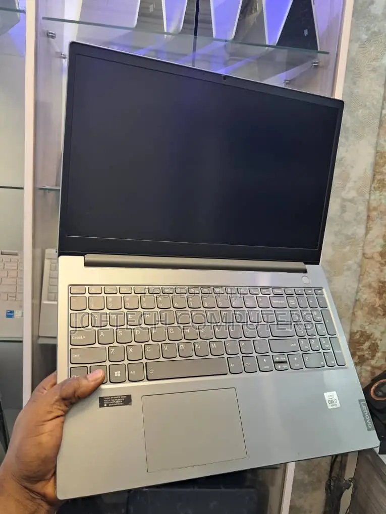 Laptop Lenovo ThinkBook 15 8GB Intel Core i7 HDD+SSD 256GB