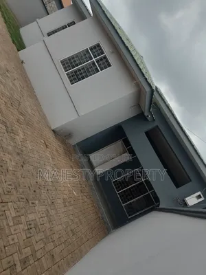 3bdrm House in Botwe, School Junction for rent