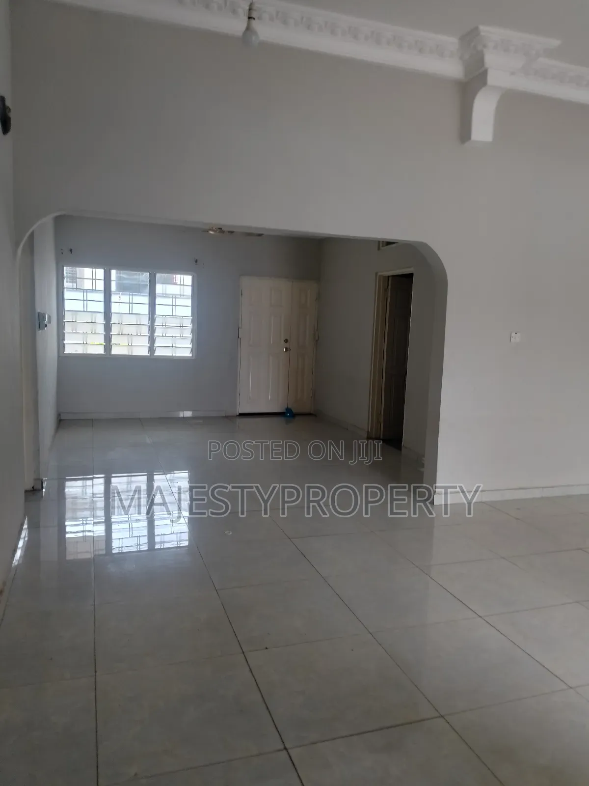 3bdrm House in Botwe, School Junction for rent