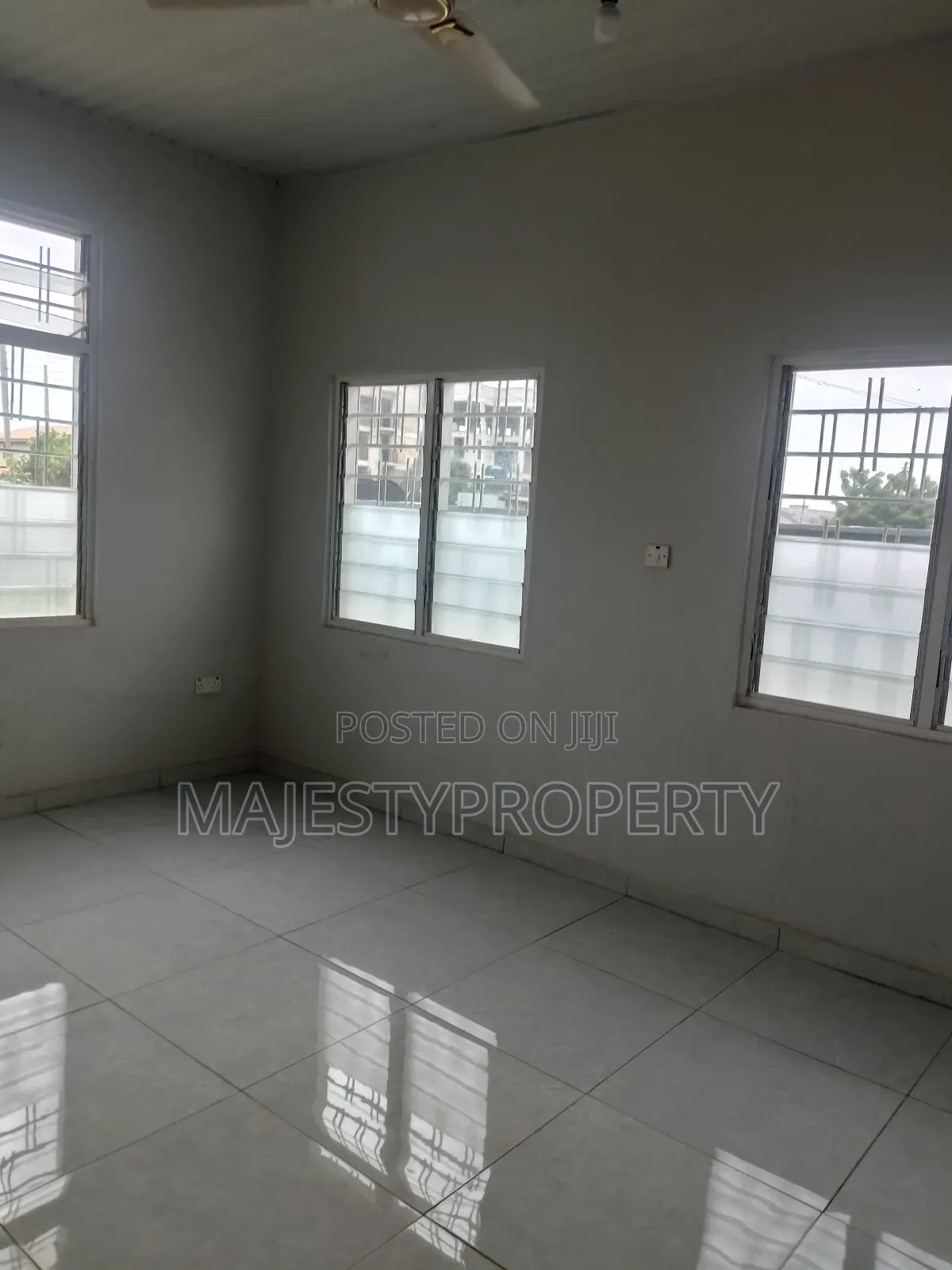 3bdrm House in Botwe, School Junction for rent