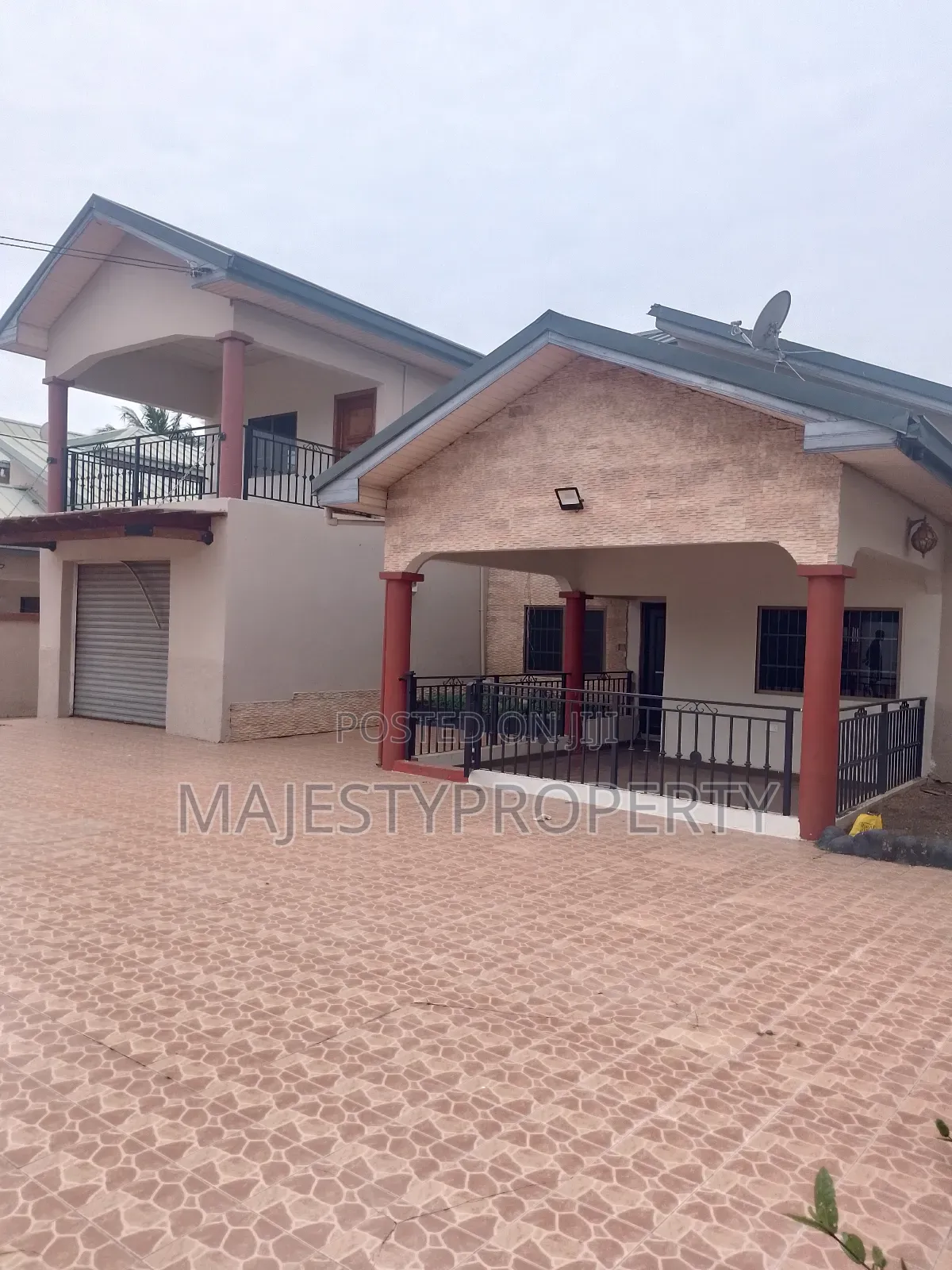 4bdrm House in Botwe, School Junction for rent