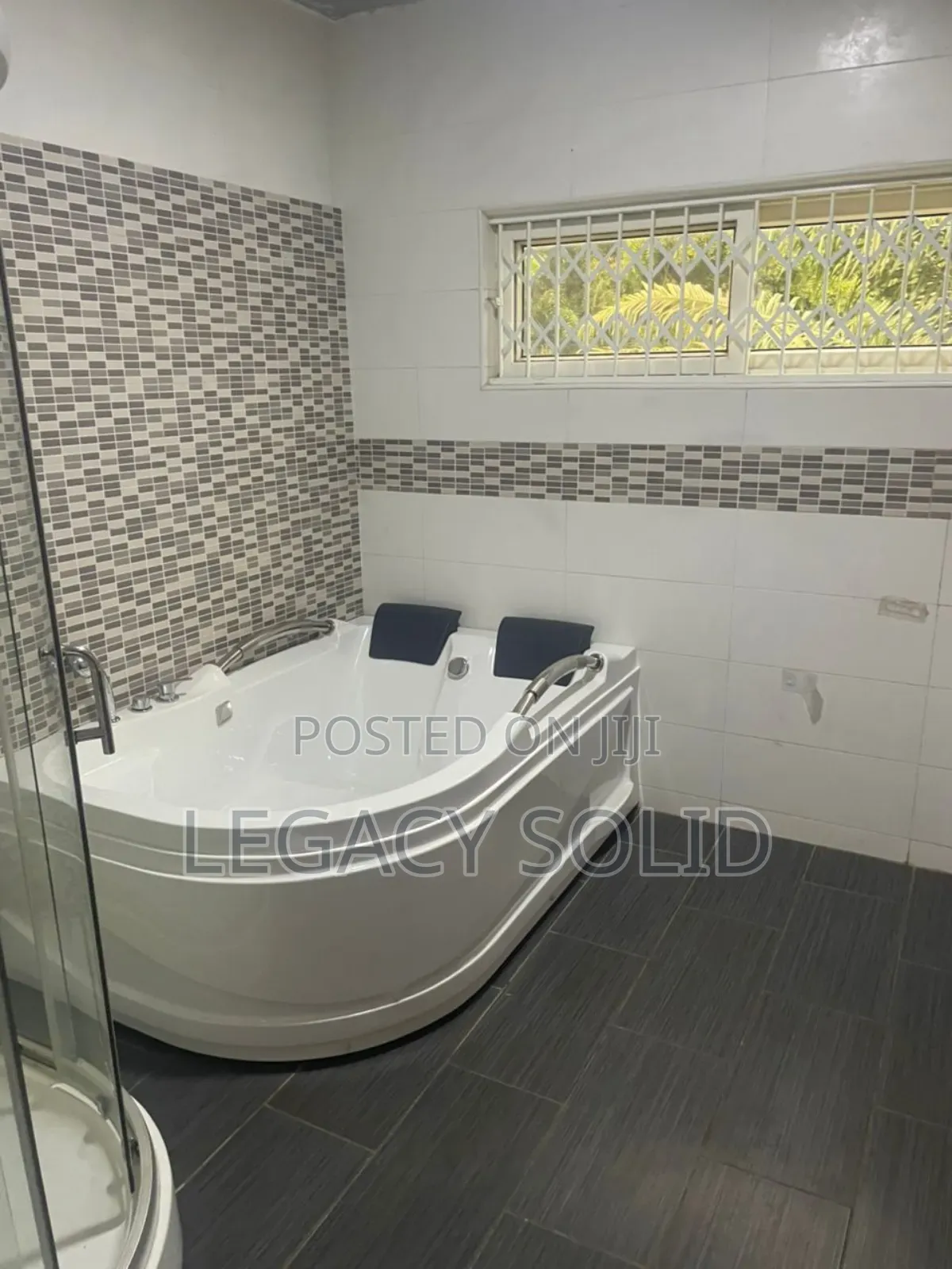 5bdrm House in Legacy Solid Real, Tseaddo for rent