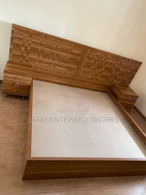 Rafasante Queen Size Bad’S With Laminated Plywood