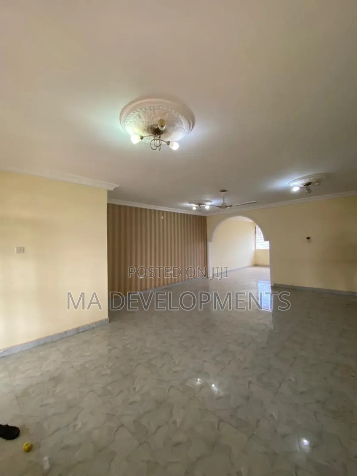 2bdrm Apartment in Madev Realty, Ofankor for rent