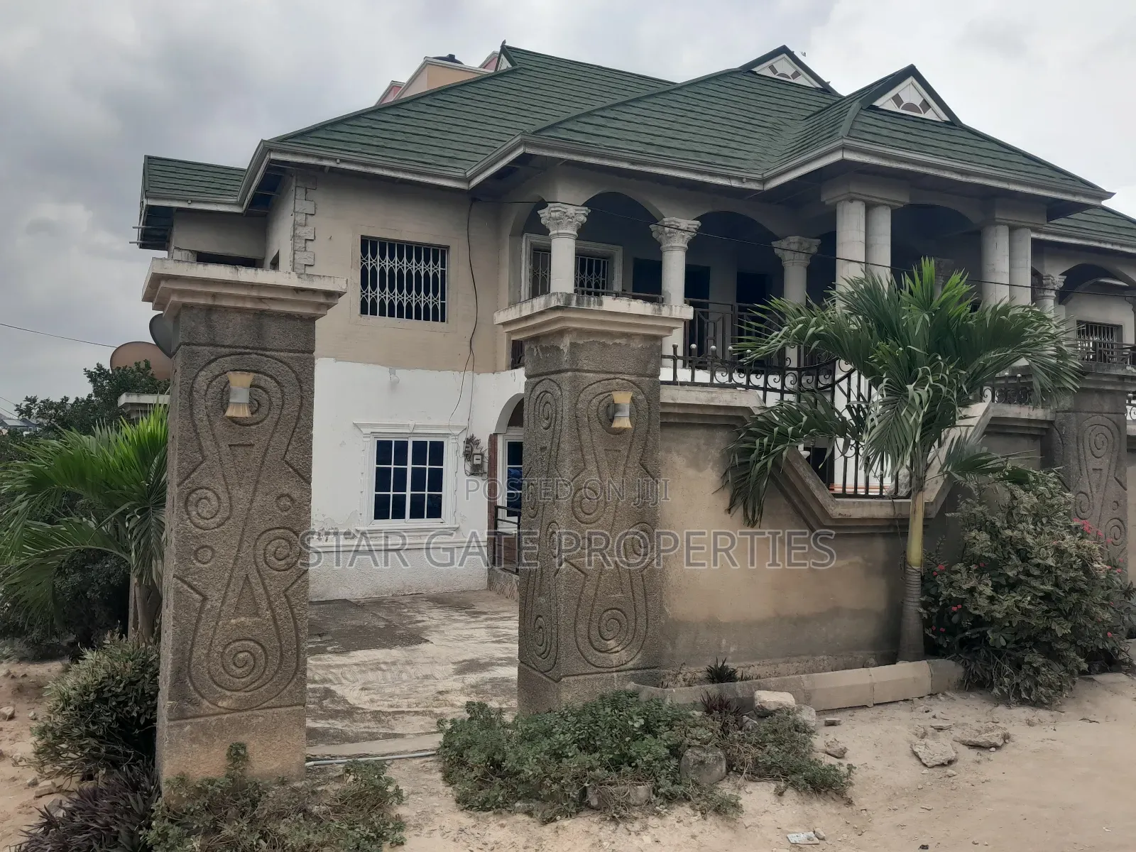 12bdrm House in Buobai/ Asokore, Kumasi Metropolitan for sale