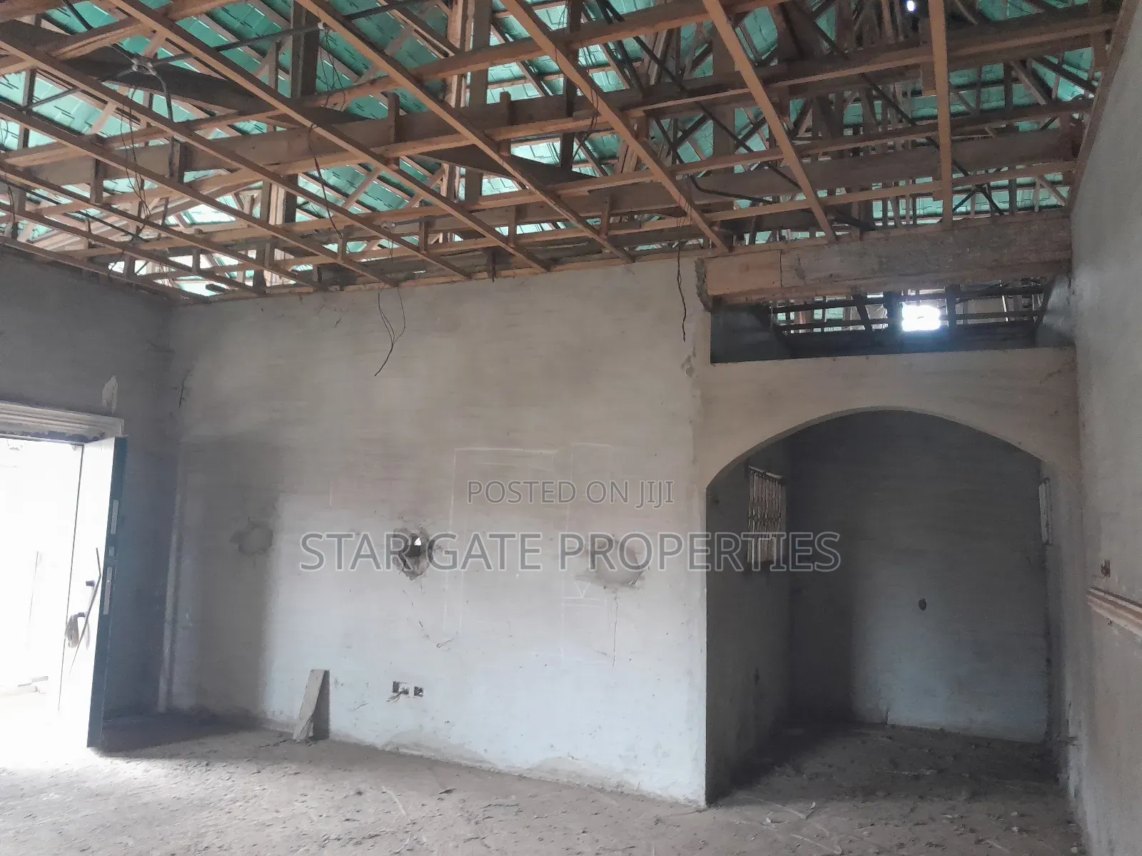 12bdrm House in Buobai/ Asokore, Kumasi Metropolitan for sale