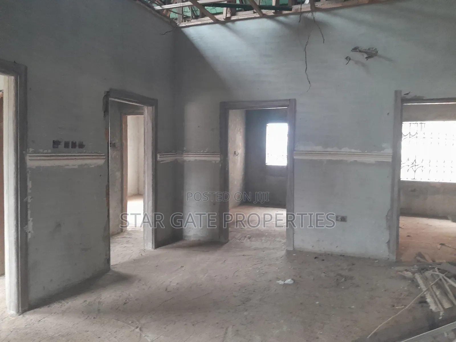 12bdrm House in Buobai/ Asokore, Kumasi Metropolitan for sale
