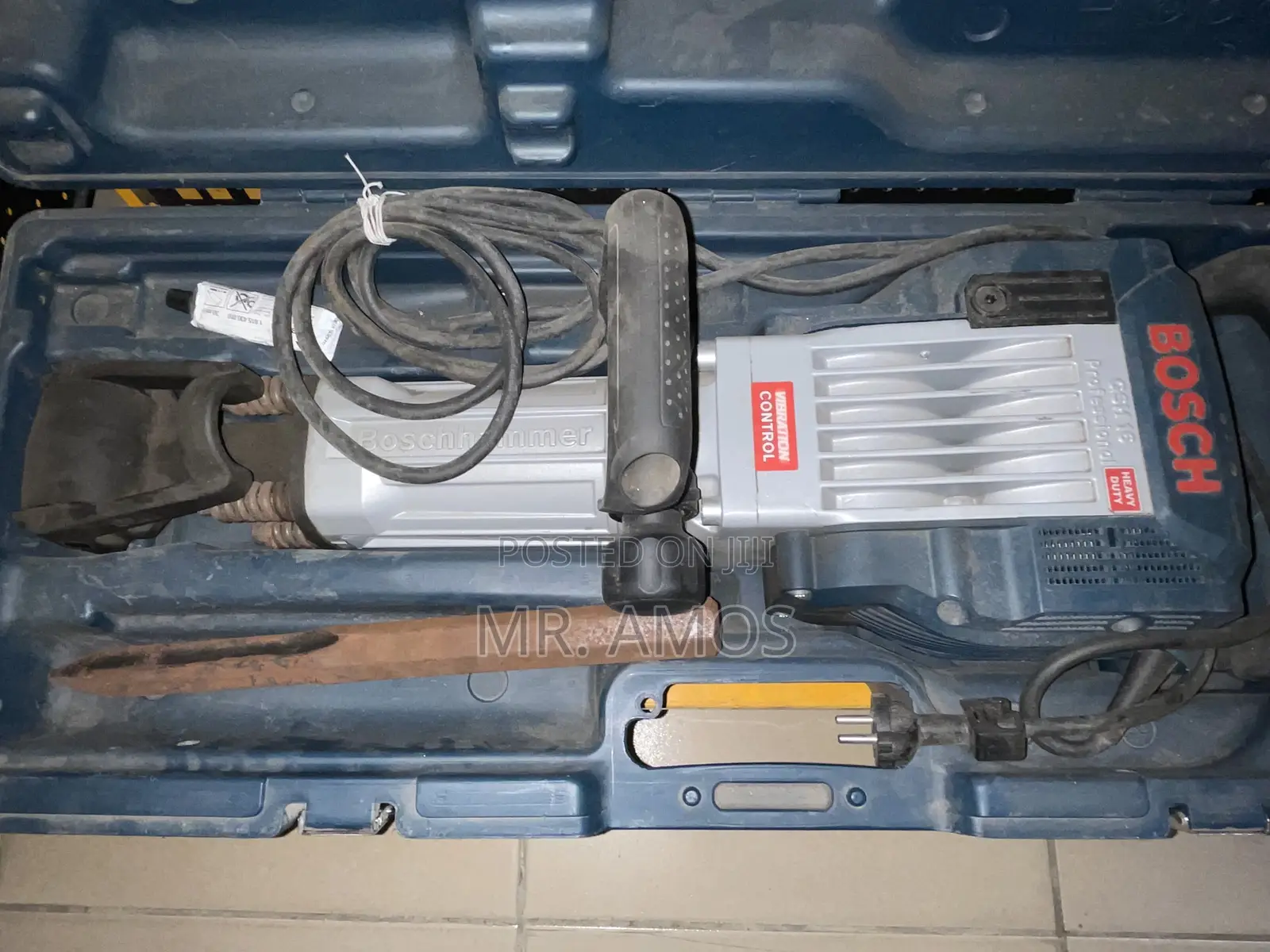 Bosch 1750w Demolition / Jack Hammer - GSH 16-30