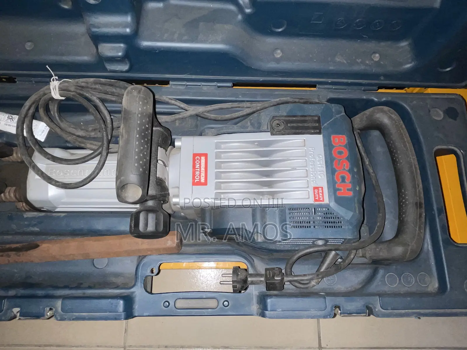 Bosch 1750w Demolition / Jack Hammer - GSH 16-30