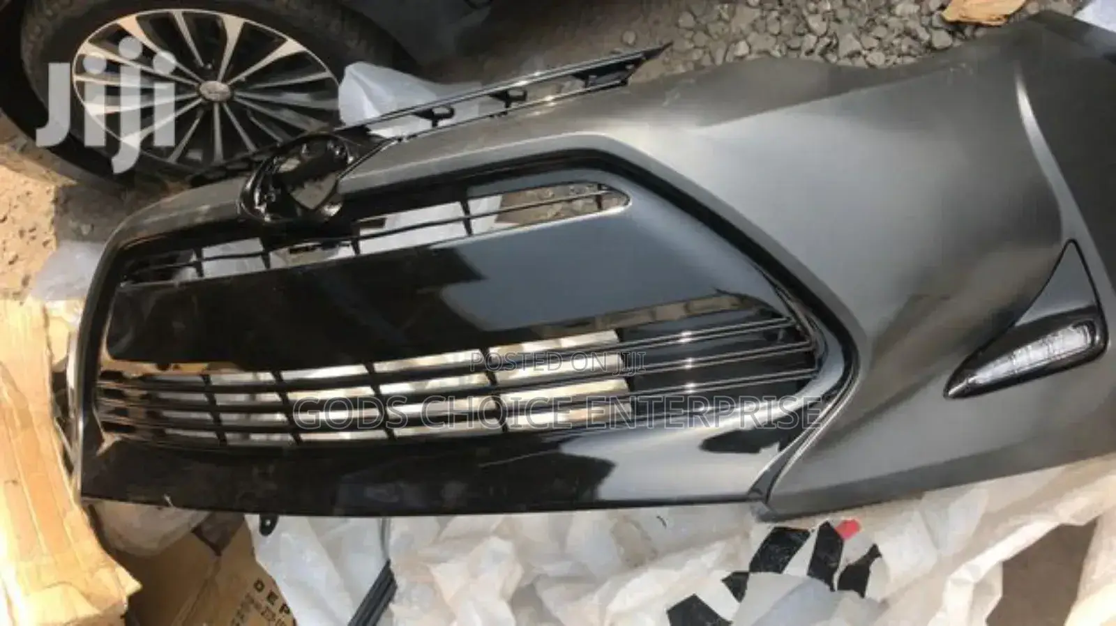 Front Bumper Corolla 2017 Le