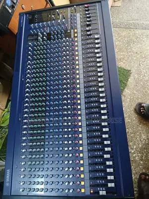 Yamaha Mixing Console Mixer(Mg 32 Channels)