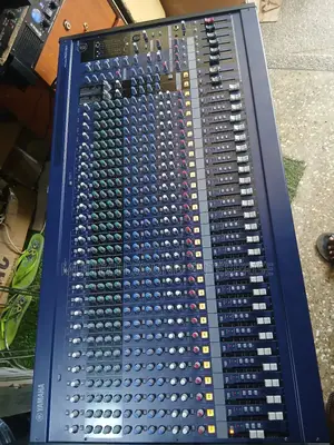 Yamaha Mixing Console Mixer(Mg 32 Channels)