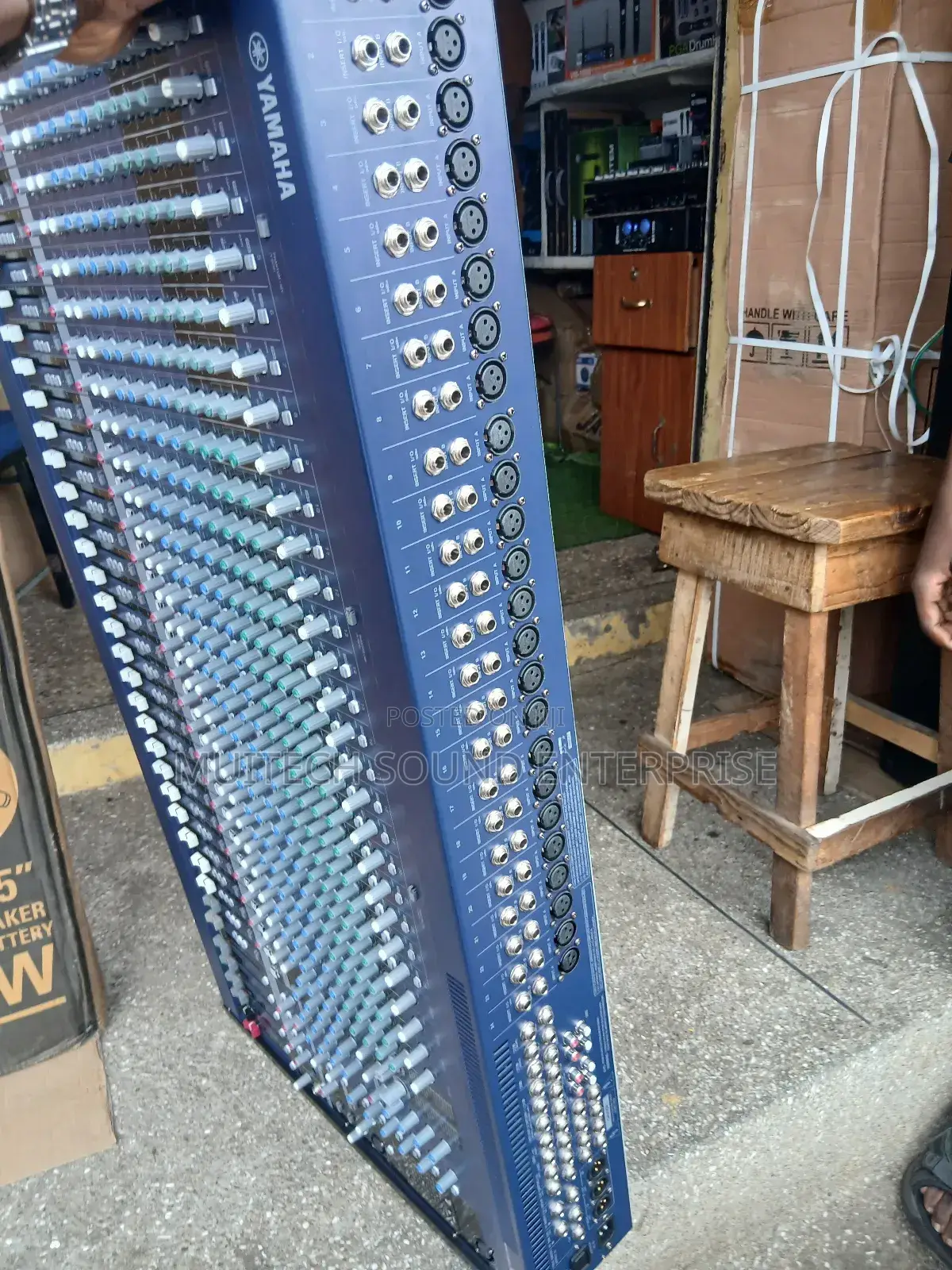 Yamaha Mixing Console Mixer(Mg 32 Channels)