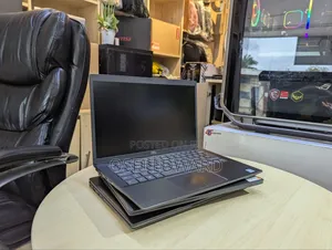 Laptop Dell Latitude 3310 8GB Intel Core I7 HDD+SSD 512GB