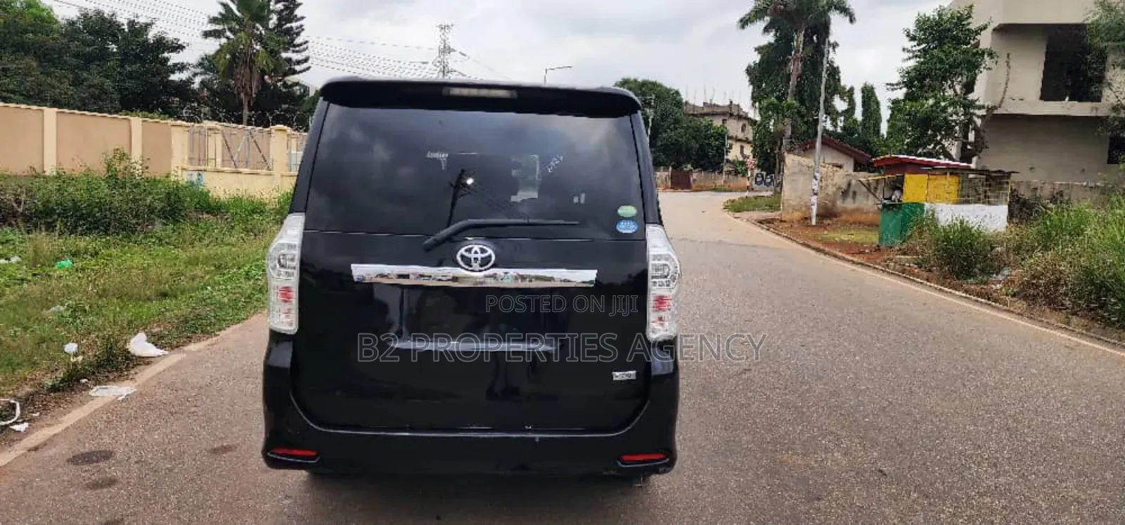 New Toyota Voxy 2012 Black