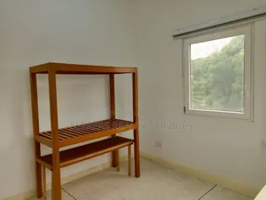 3rooms Office Space to Let