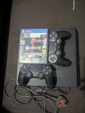 Playstation 4 Standard